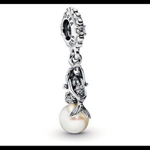 Pandora Disney charm